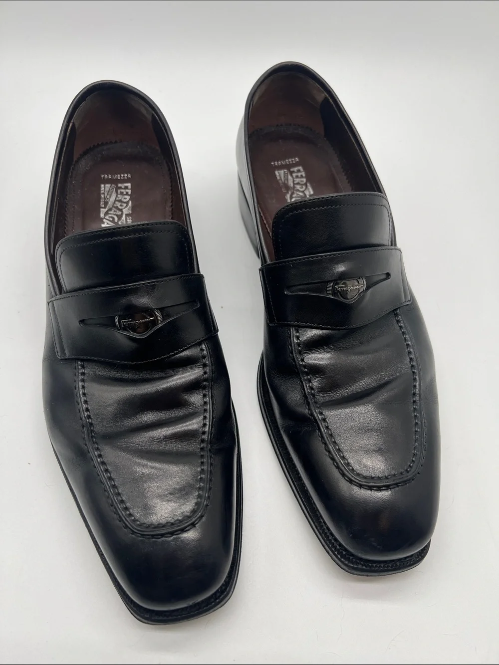 Salvator Ferragamo Men's Black Leather Loafers US Size 9 Slip On Dress Shoes